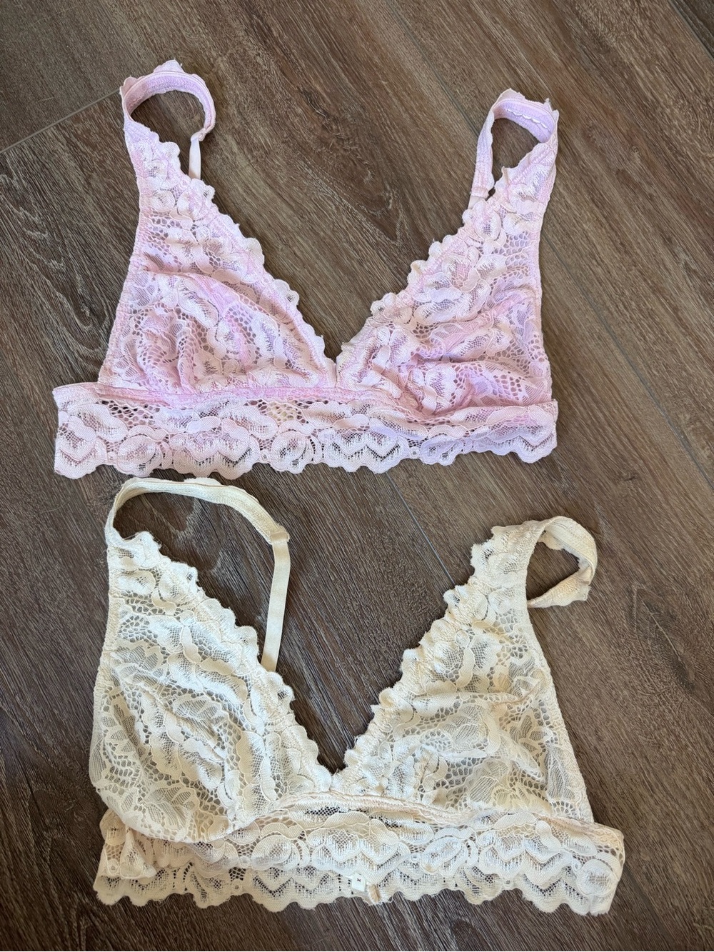 XIRENA - 2 Lace Bralettes- Pink, Ivory - Medium